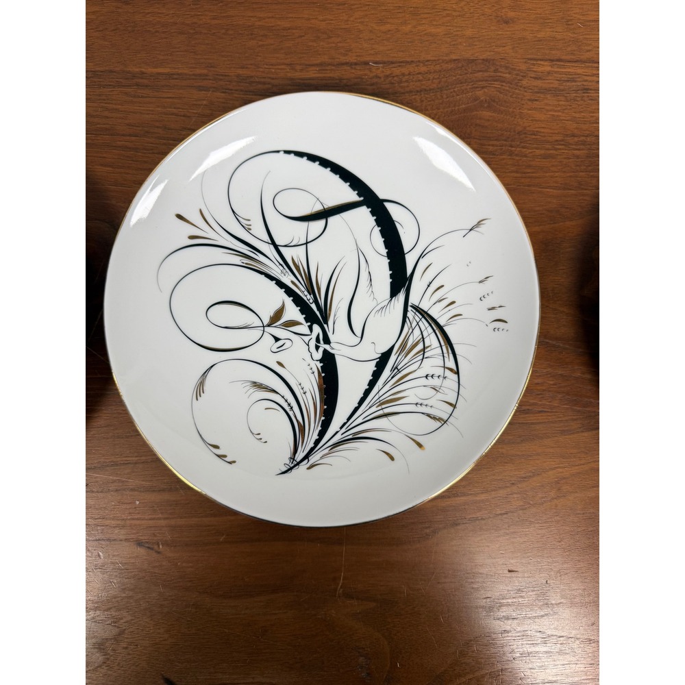 DL & Co Love Dessert Plates Set of 4 Calligraphy Bird Gold Rim Porcelain Boxed - Picture 4 of 10
